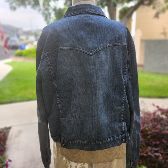 Oh so comfy stretch blue jean jacket size 3x - Picture 2 of 4